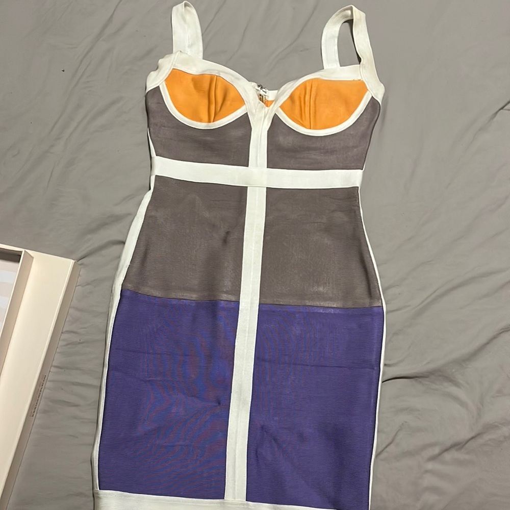 Color blocked dress